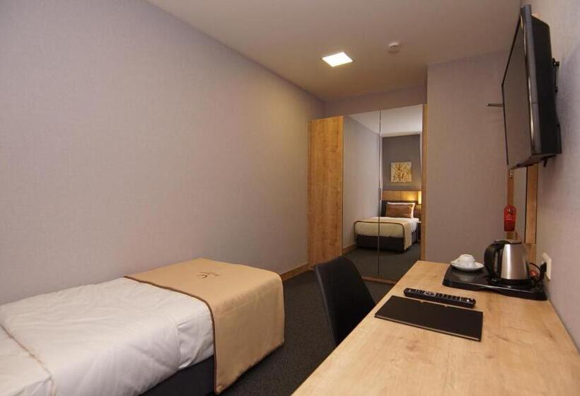 اتاق استاندارد یک نفره, Casa Constanza Hotel Garni