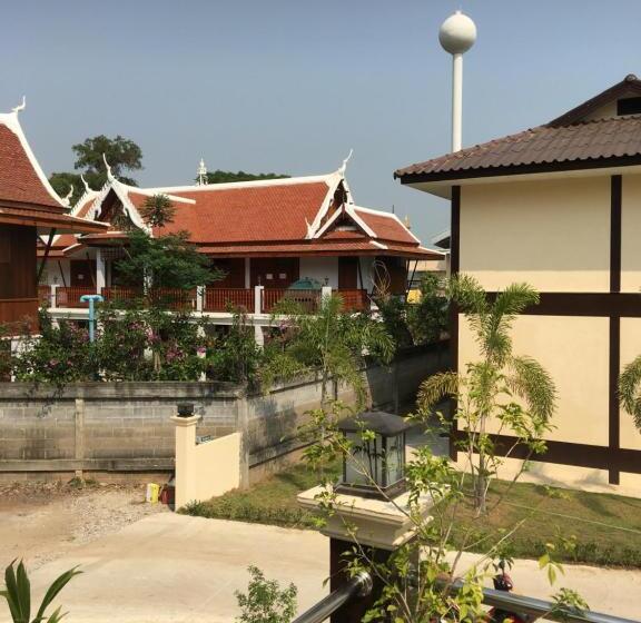 デラックスルーム, Sunray Guesthouse สุนันท์บ้านพักริมคลอง