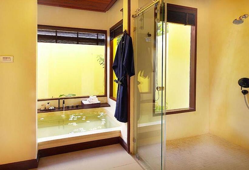 Номер Deluxe, Chantaramas Beach Resort, Koh Phangan