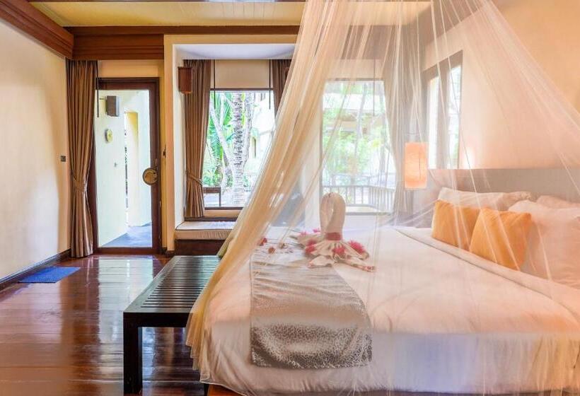 Номер Deluxe, Chantaramas Beach Resort, Koh Phangan