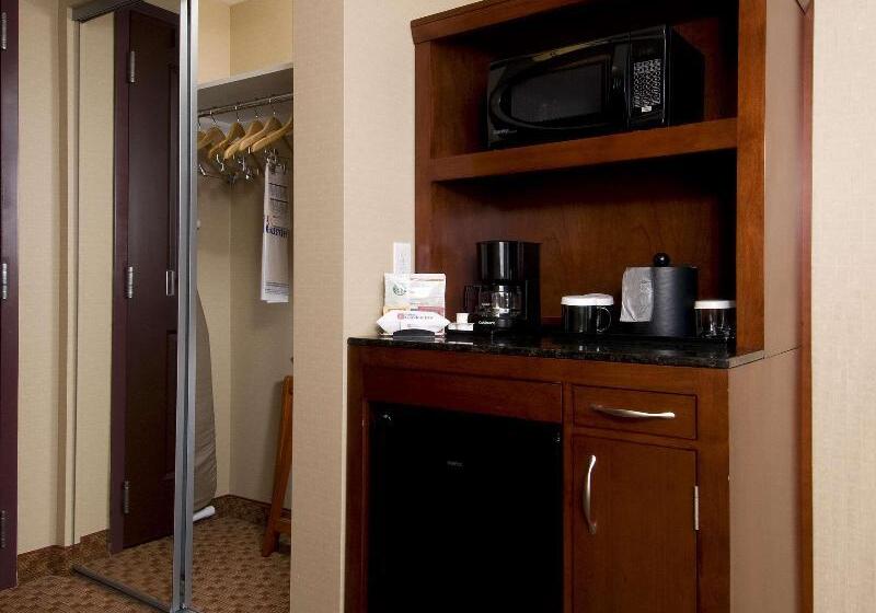 Номер Премиум, Hilton Garden Inn Troy