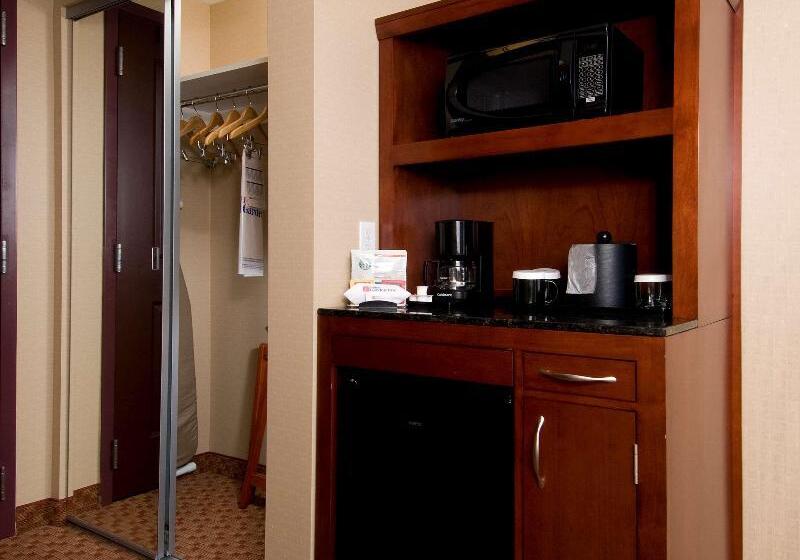 Номер Премиум, Hilton Garden Inn Troy