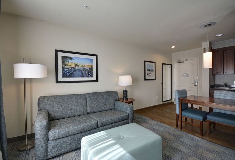Люкс, Homewood Suites Wilmington/mayfaire
