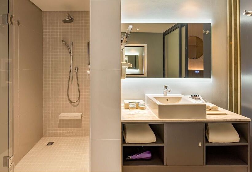 Standardrum, Hyatt Regency Cape Town