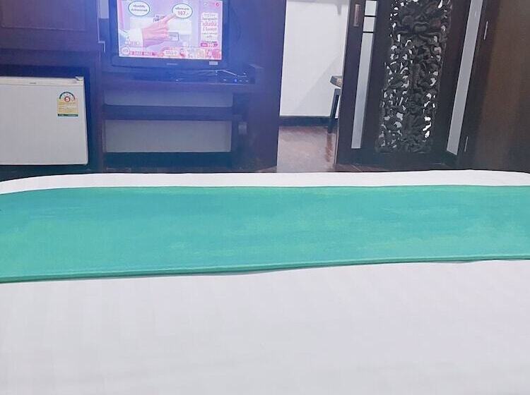 디럭스 룸, Nicha Hua Hin