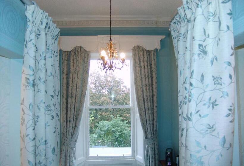 디럭스 룸, Osborne House B&b Workington