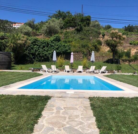 اتاق خانوادگی, Casa De Carrapatelo