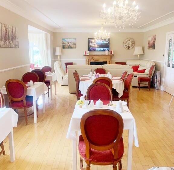 Трехместный Номер Deluxe Вид на Сад, Rockfield Manor B&b, Knock