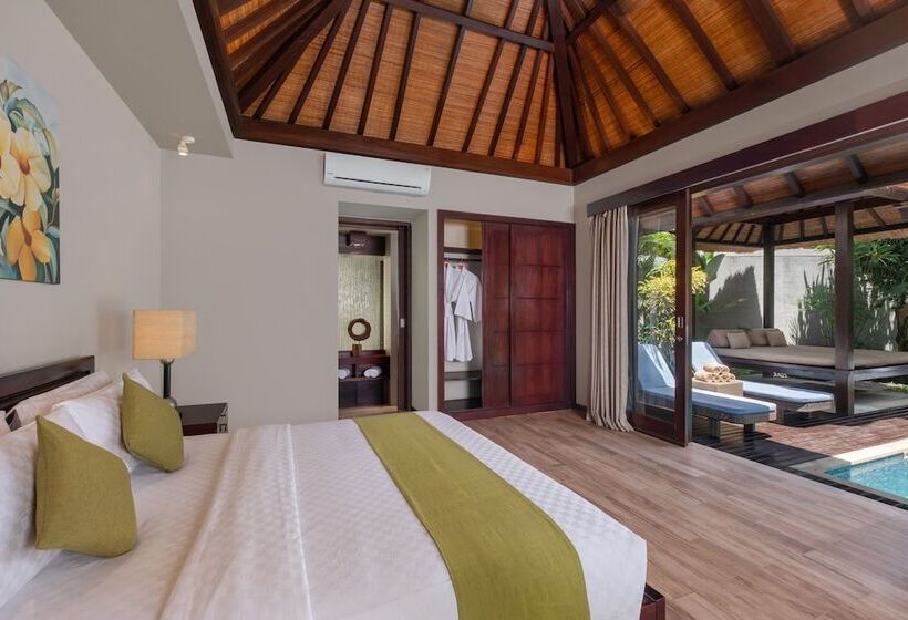 Вилла 3 Спальни с Бассейном, Le Jardin Villas Seminyak