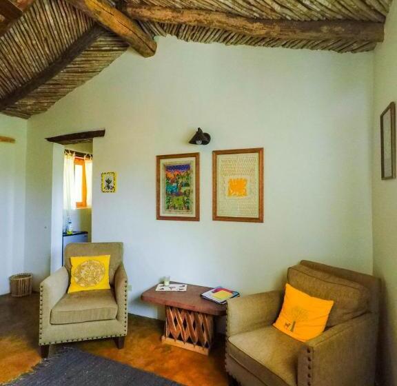 带大床的豪华间, El Pedregal   Hotel En La Naturaleza