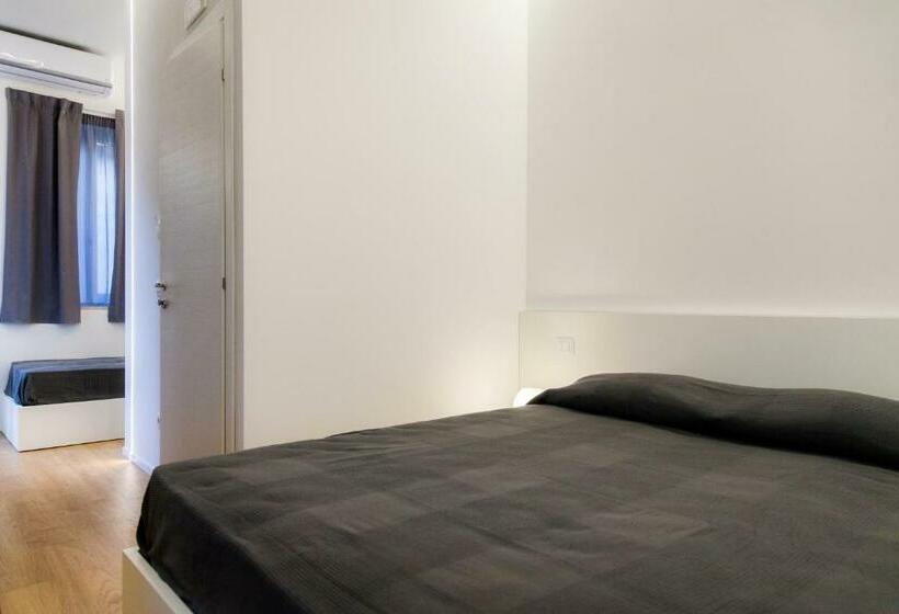 バルコニー付きスタンダードトリプルルーム, B&b Del Corso