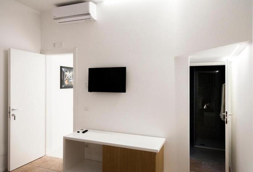 デラックスルーム, B&b Del Corso