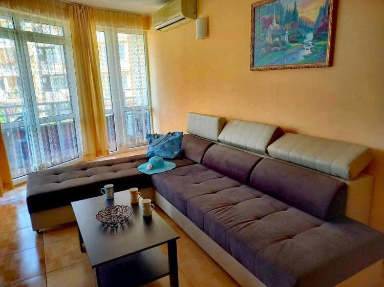 Apartamento 2 Dormitórios, Central Plaza Apartment