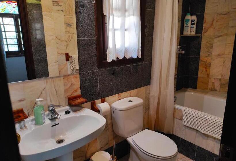 Апартаменты 1 Спальня Вид на Сад, Apartamentos Gaudi Style