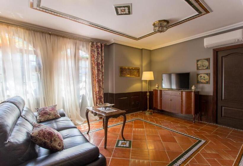 Апартаменты 1 Спальня с Террасой, Apartamentos Gaudi Style