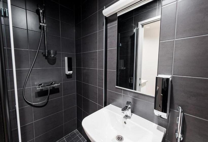 스탠다드 스튜디오, Forenom Aparthotel Vantaa Tikkurila