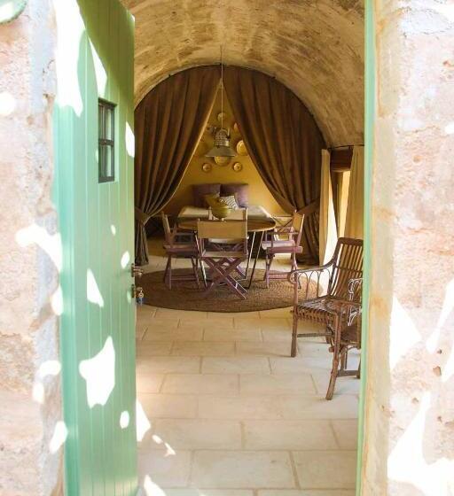 带花园景观的标准工作室, Masseria Celano