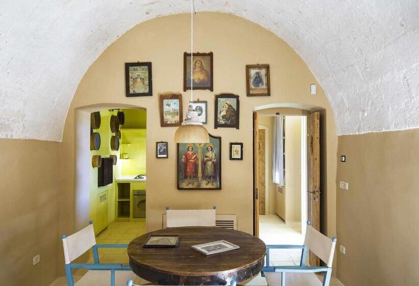家庭套房, Masseria Celano