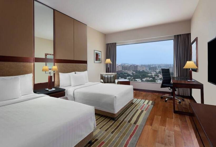 Executive Room, Courtyard By Marriott Ahmedabad
