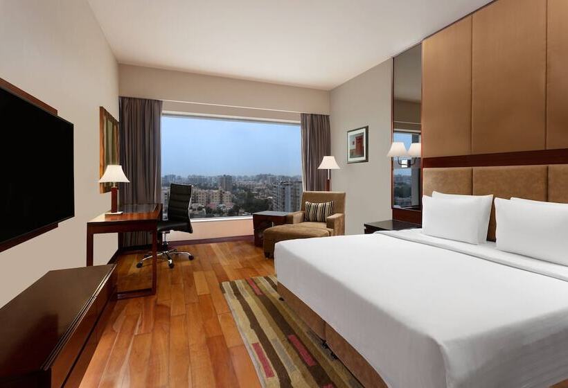 Executive Suite, Courtyard By Marriott Ahmedabad