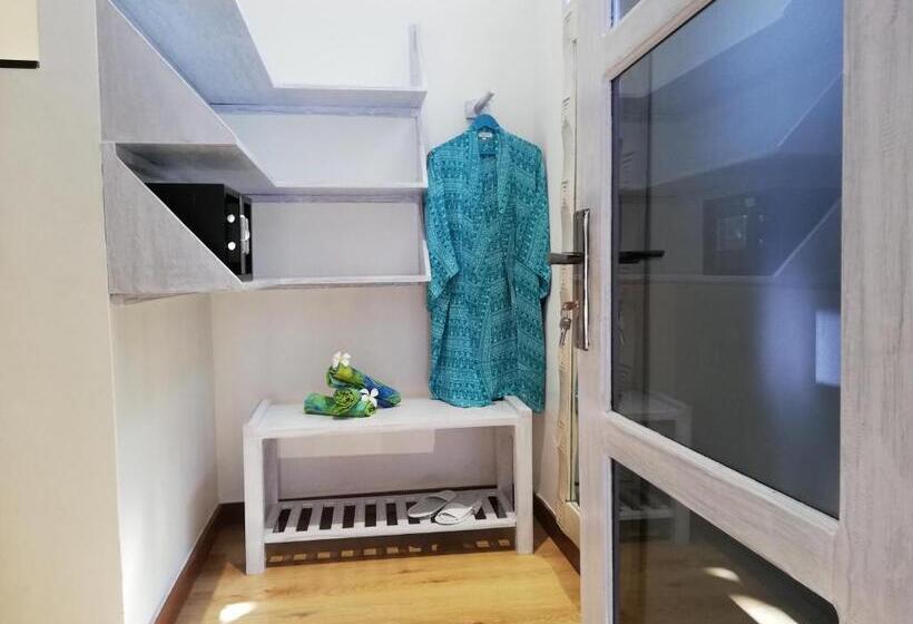 Люкс Вид на Бассейн, Danima Resort