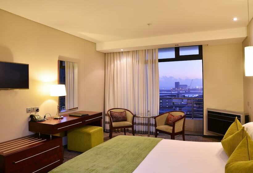 Люкс, Premier Hotel East London Icc