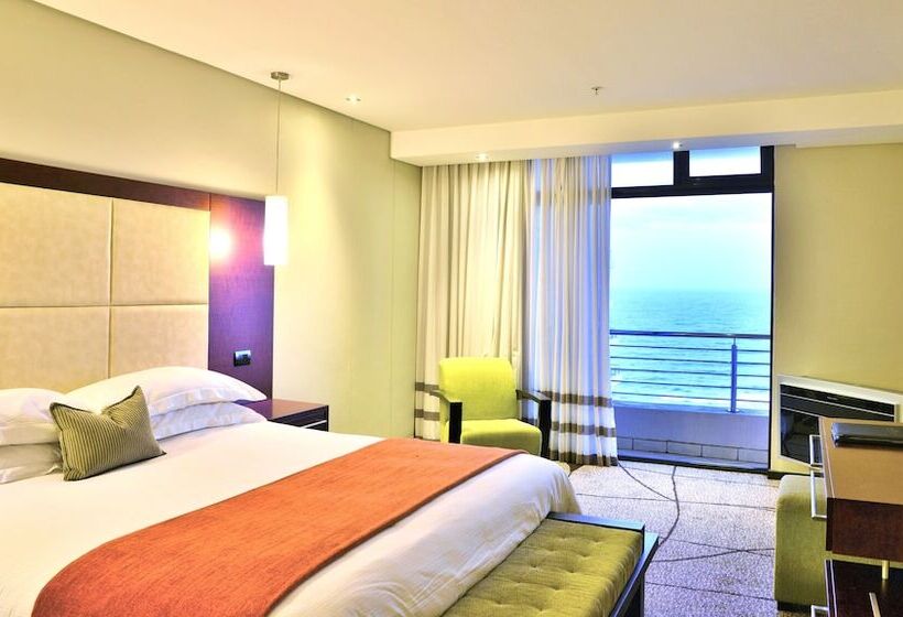 Люкс Superior, Premier Hotel East London Icc