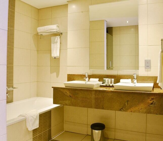 Номер Стандарт Двуспальная Кровать, Premier Hotel East London Icc
