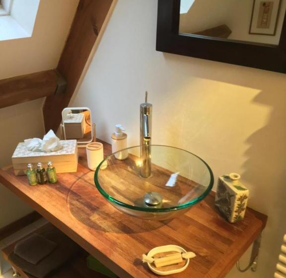 Standard room with outdoor bath, Le Cottage Mirabelle