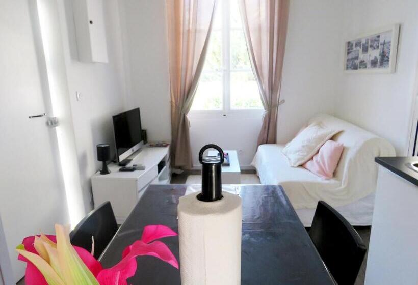 １ベッドルームアパートメント, La Petite Maison