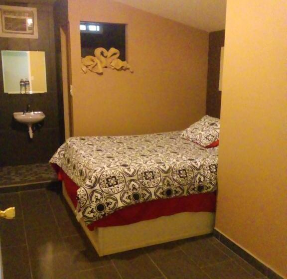 اتاق استاندارد با تخت دوبل, La Vid Posada Inn