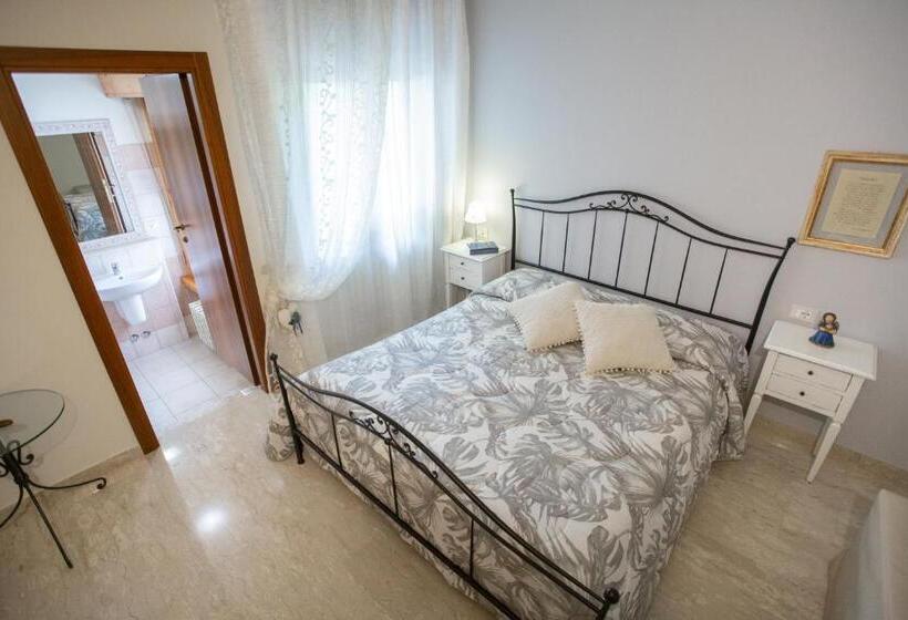 Номер Стандарт Трехместный, Al Borgo Rooms