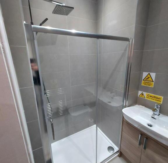 Quarto Estandar, Maze Serviced Apartment