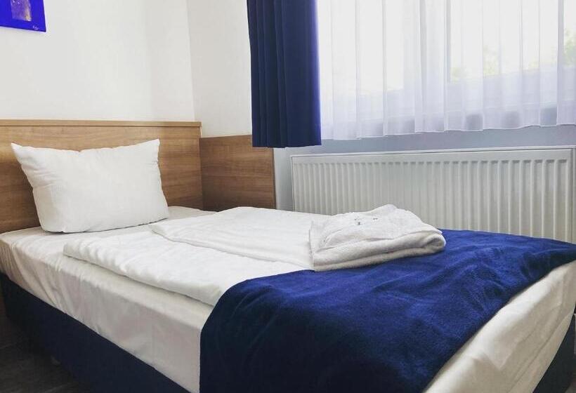 Номер Economy, Sunny Hotel Straubing