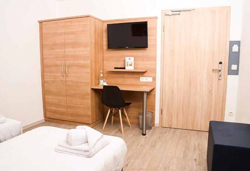Номер бизнес-класса, Sunny Hotel Straubing