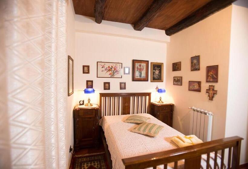 اتاق استاندارد چهار تخته, La Via Dei Presepi