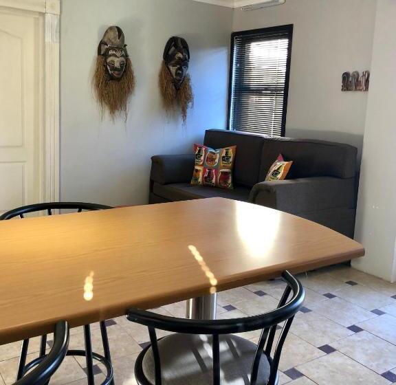 Трехместный Номер Комфорт, Modern Goldfields Apartments