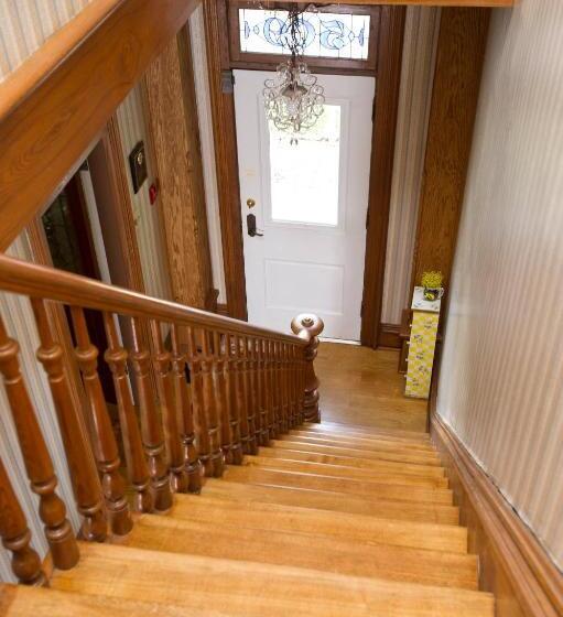 Номер Стандарт, Historic Sion Bass Guest House
