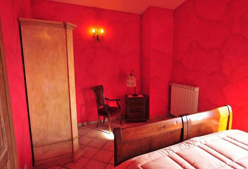 带花园景观的标准三人间, Poggio Dei Cavalieri