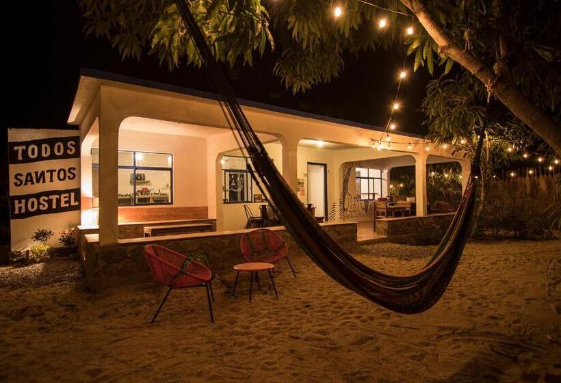 ルームシェアのワンベッド, Todos Santos Hostel Super Fast And Stable Satellite Wifi