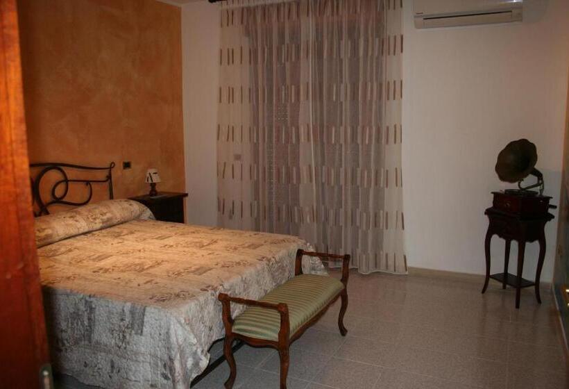 غرفة قياسية ثلاثية, Costa D Amalfi E Cilento
