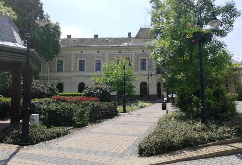 Трехместный Номер Комфорт, Deák Panzió