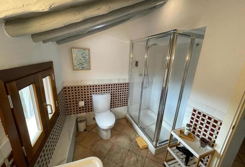 バルコニー付きデラックスルーム, Salvatierra Guest House