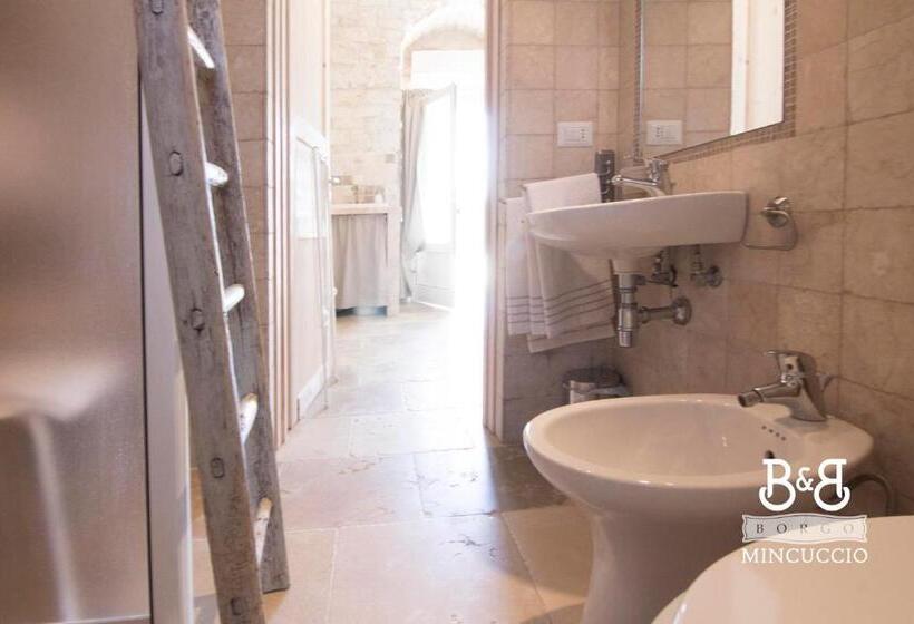 اتاق لوکس, Borgo Mincuccio
