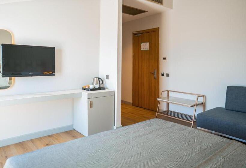 스탠다드 트리플 룸 풀장 전망, Jiva Beach Resort   All Inclusive