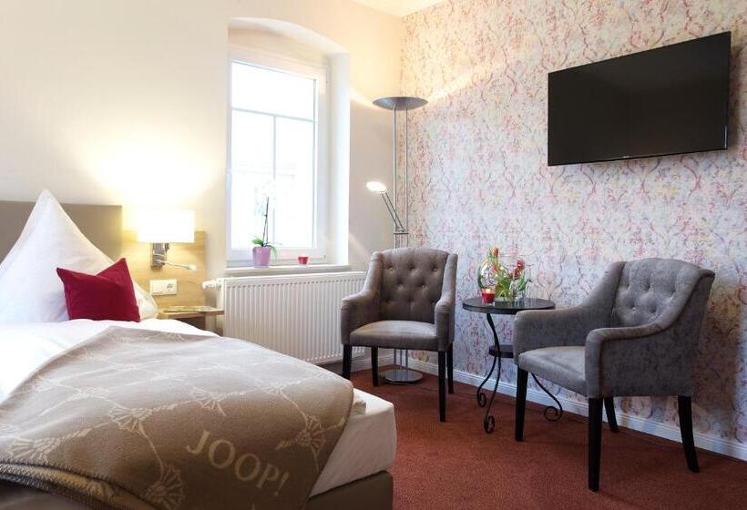 Номер Стандарт, Pension Kalinde
