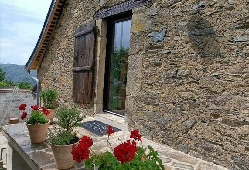 Номер Deluxe с Балконом, La Maison Bleue