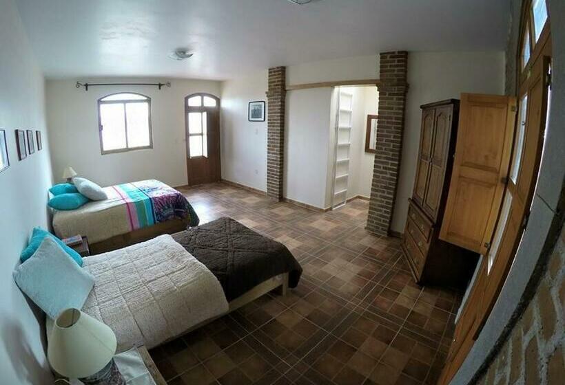 バルコニー付きスタンダードトリプルルーム, Hostal El Dulce Nombre