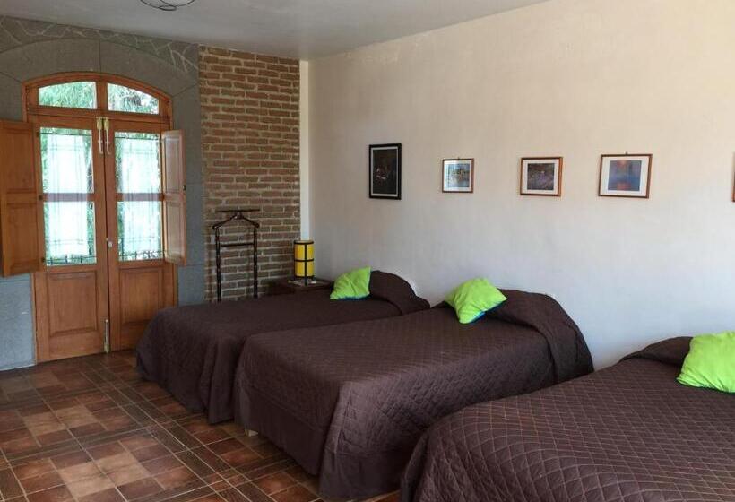 バルコニー付きスタンダードトリプルルーム, Hostal El Dulce Nombre