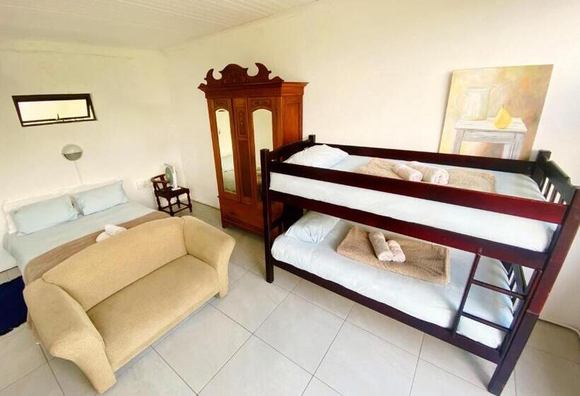 Quarto Deluxe, Collett House And Lavender Cottage